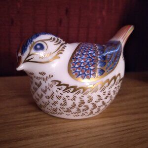Royal Crown Derby Goldcrest Paperweight - vintage